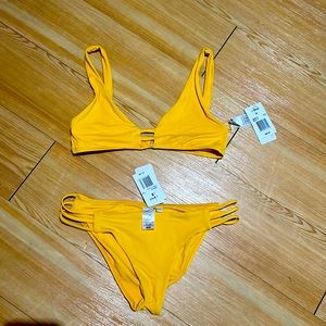 L space bikini set